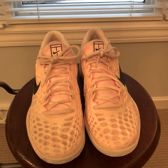 Nike Zoom Pegasus tennis shoes - Picture 2 of 10